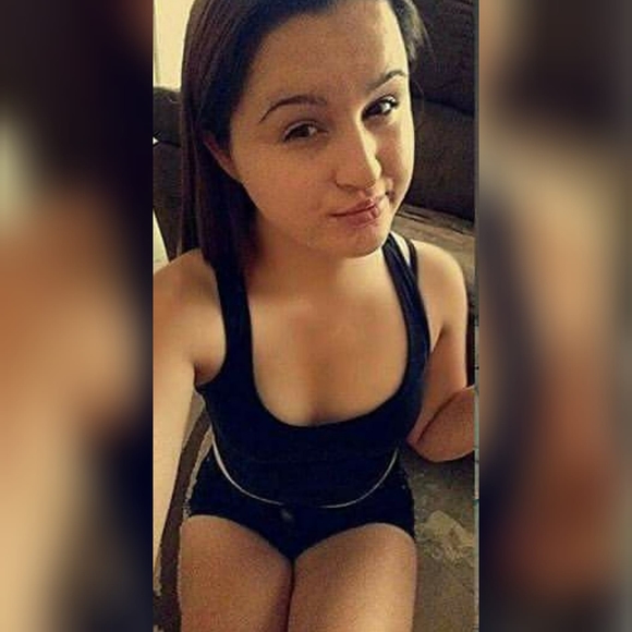 Meet your Posher, Danielle - Picture 1 of 1